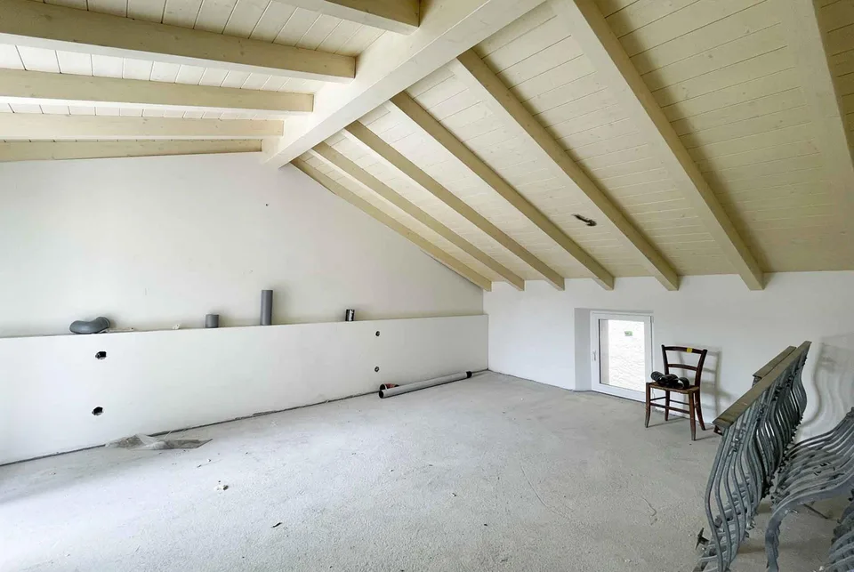 GRANDE CASA 6.5 LOCALI INTERAMENTE RINNOVATA A MIGLIEGLIA