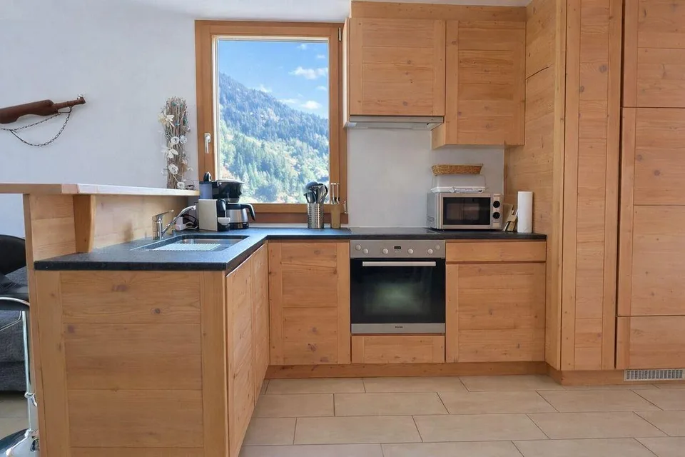 ENTIEREMENT MEUBLE AVEC DESIGN SOIGNE