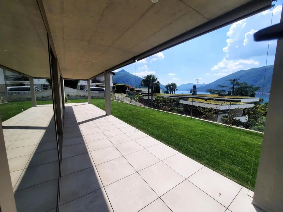 TERRACE, GARDEN AND CHARMING VIEW, WHAT MORE COULD YOU WANT?
