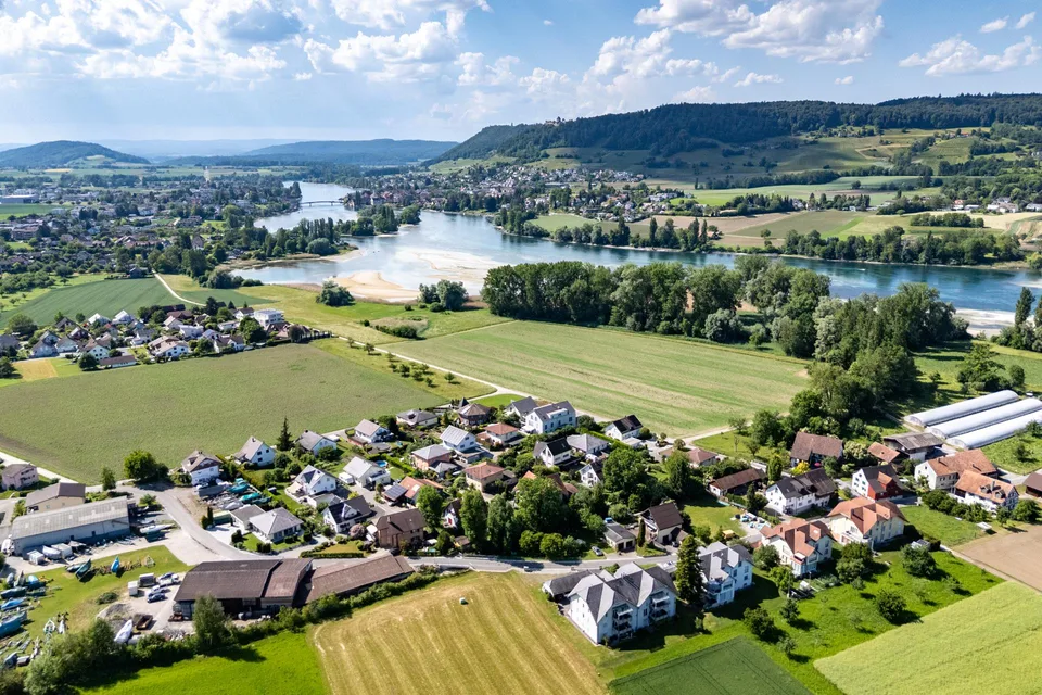 Liegenschaft mit grossem Umschwung, in Gehdistanz zum Untersee