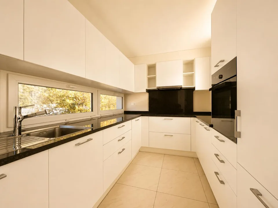 RIVERA - APPARTMENT 4,5 PIÈCES AVEC TERRASSE VITRÉE À LOUER