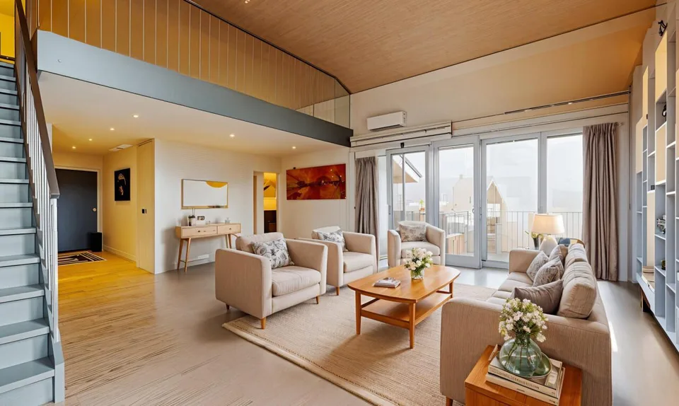 Geräumige Duplexwohnung mit Mezzanin und zwei Terrassen