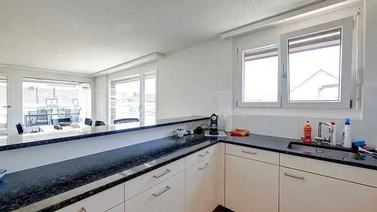 2½ ZIMMER-ATTIKAWOHNUNG IN BERN - LÄNGGASSE, MÖBLIERT, TEMPORÄR – foto 16 di 20