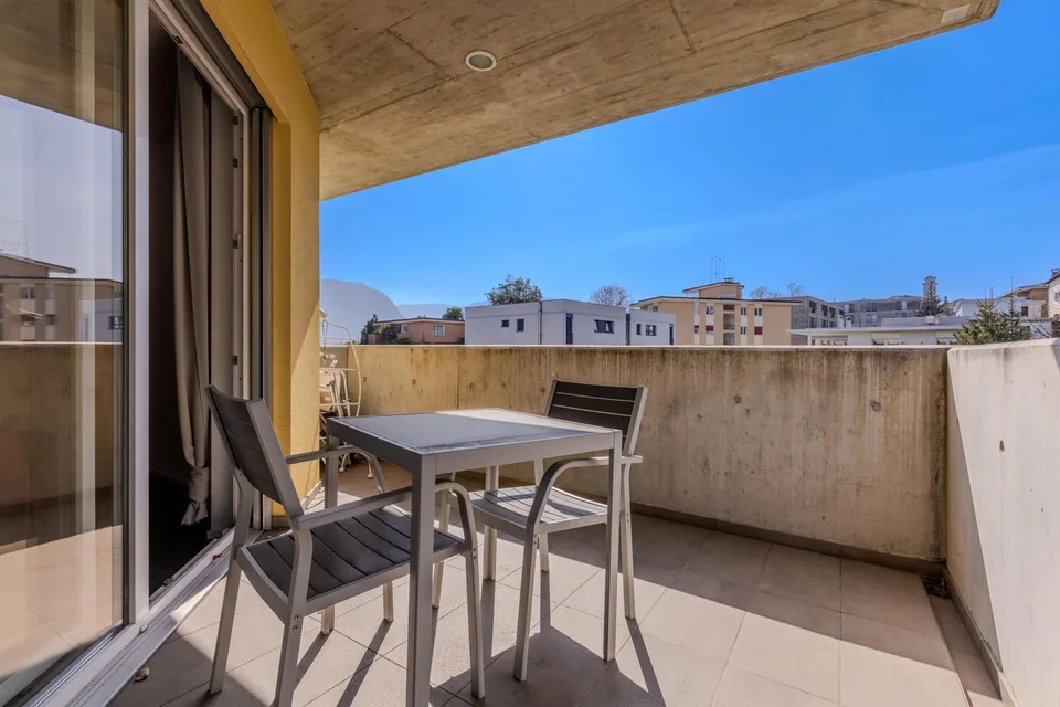 Helles und elegantes 3,5 Zimmer mit offener Aussicht in Porza – Foto 9 von 11