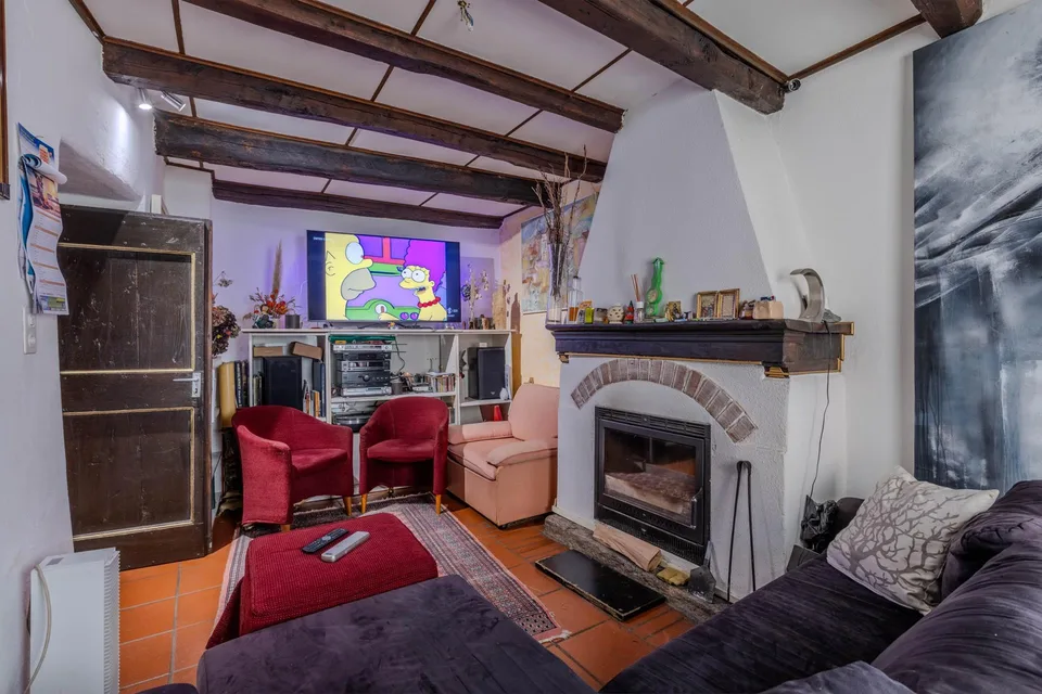 OCCASIONE - CASA TIPICA DI 7.5 LOCALI RINNOVATA A BRENO