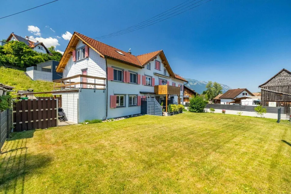 Wohnen auf mehreren Ebenen -  Maisonettewohnung mit grosszügiger Te...