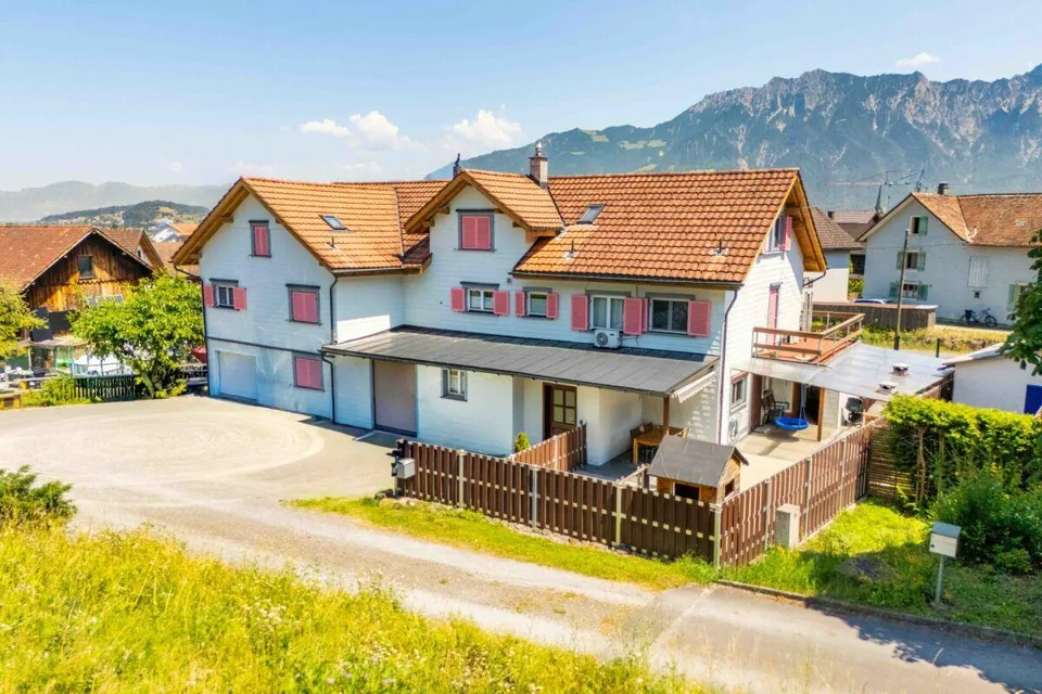 Wohnen auf mehreren Ebenen -  Maisonettewohnung mit grosszügiger Te...