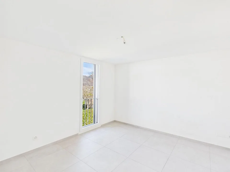 HELLER WOHNUNG IN RUHIGER LAGE