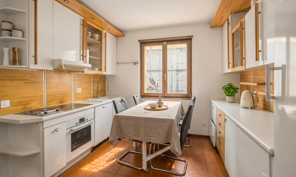 GRANDE CASA DI 6.5 LOCALI CON GIARDINO A CASTEL S. PIETRO