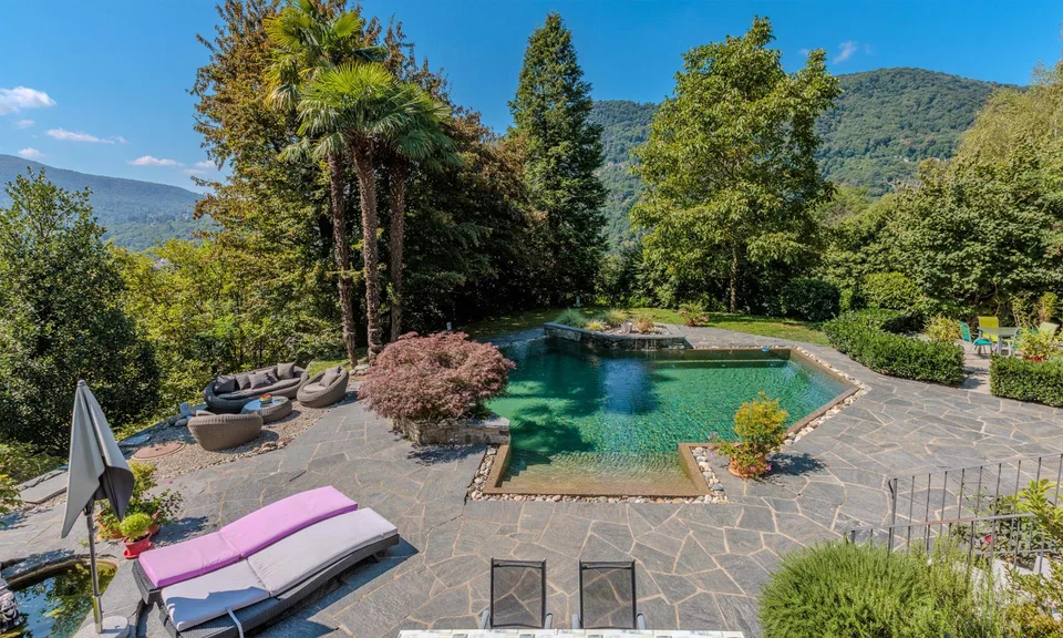 GRANDE E STUPENDA VILLA 11.5 LOCALI CON PISCINA A PURASCA