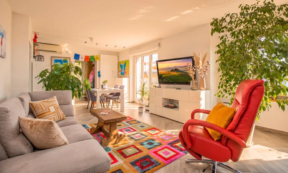 CASA BIFAMILIARE 6.5 LOCALI RINNOVATA VISTA LAGO A MAROGGIA