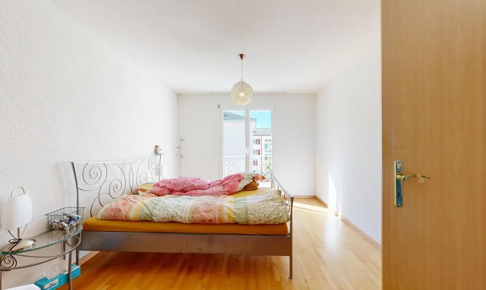 4,5 helle Zimmer in ruhiger Lage, nahe Annehmlichkeiten – Foto 8 von 19