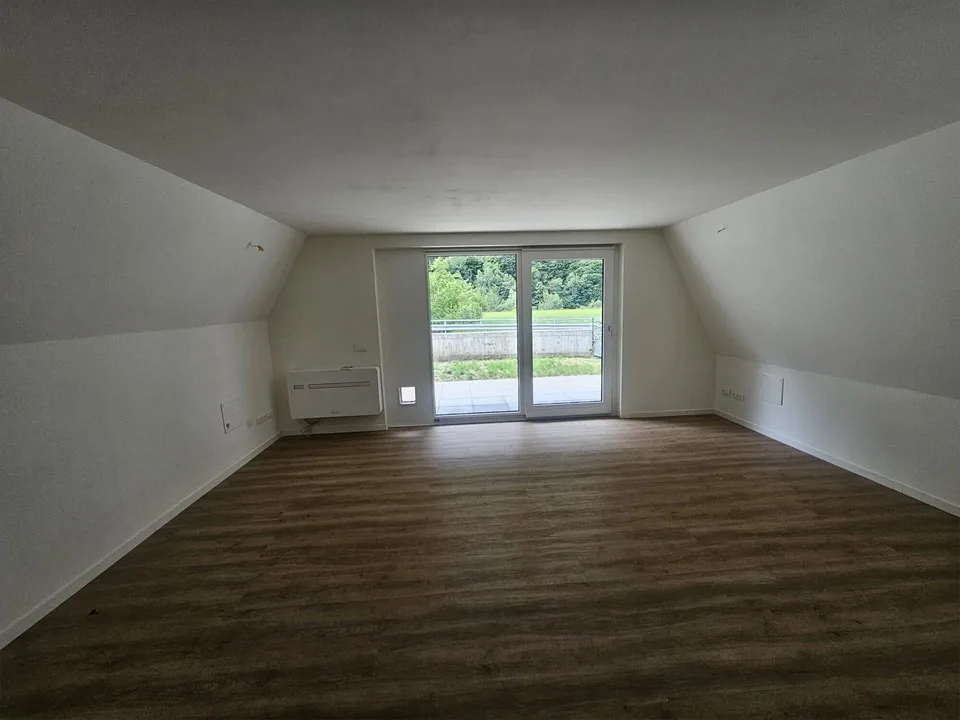 ACCOGLIENTE E GRAZIOSA CASA SINGOLA DI 4.5 LOCALI A FAIDO