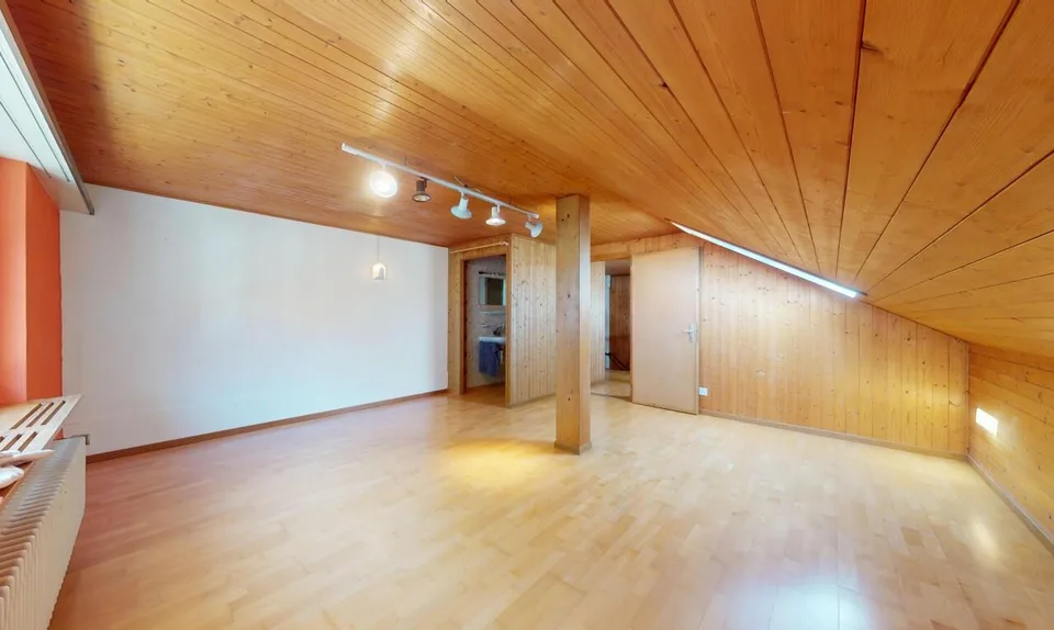 Charmante maison Rheineck avec potentiel d'extension dans un emplacement central