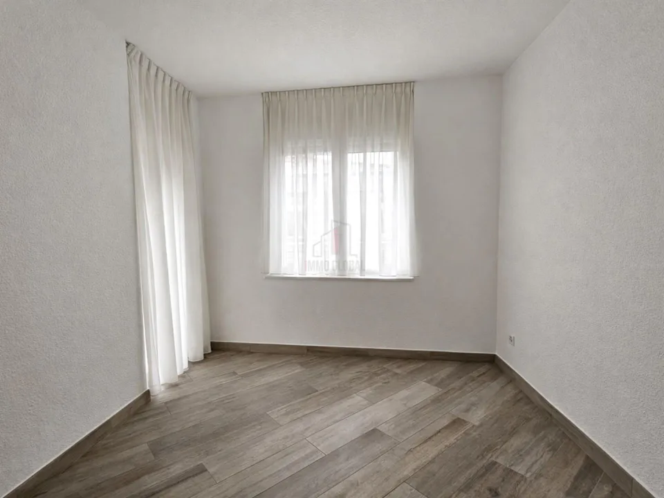 Bel appartement trois pièces à Loreto, à ne pas manquer
