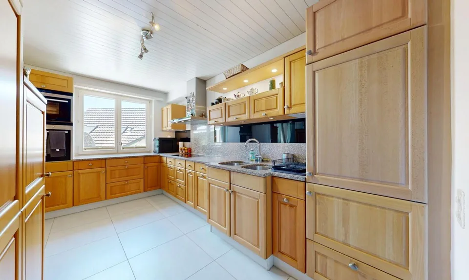Aussergewöhnliches 6.5-Zimmer-Doppeleinfamilienhaus – Foto 7 von 18