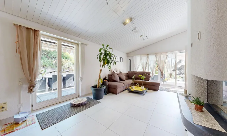 Aussergewöhnliches 6.5-Zimmer-Doppeleinfamilienhaus