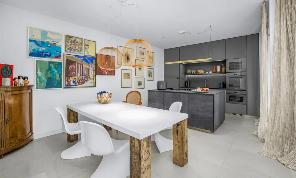 STUPENDO E MODERNO 5.5 LOCALI CON GRANDE TERRAZZA A STABIO