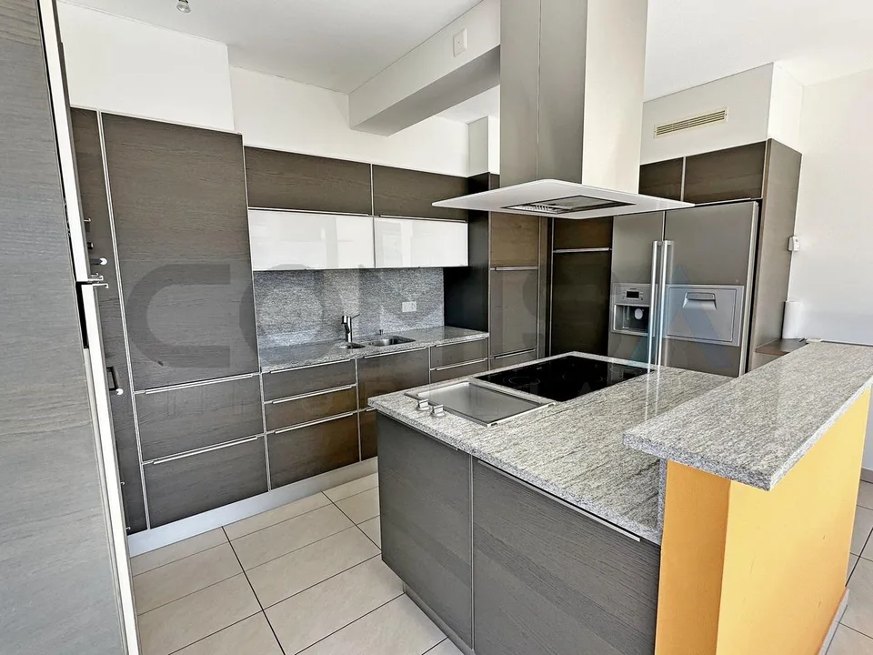 AGRA - COLLINA D'ORO attico duplex 5.5 locali vista lago e montagne – Foto 6 von 9