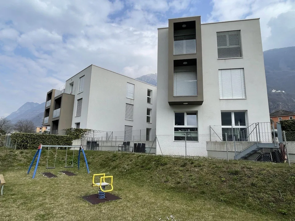 Appartement moderne et spacieux 2.5 pièces avec deux places de parking intérieures – photo 10 sur 13