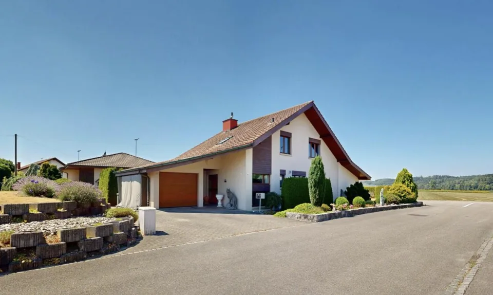 Ihr neues Zuhause - Einfamilienhaus mit Garten und Wintergarten