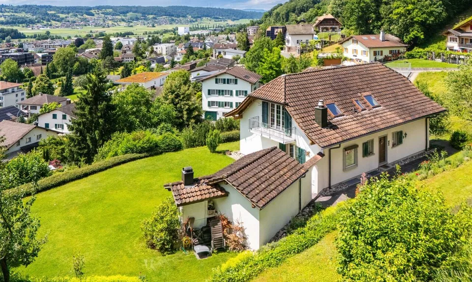 Einfamilienhaus mit Weitsicht, Privatsphäre und Traumgarten