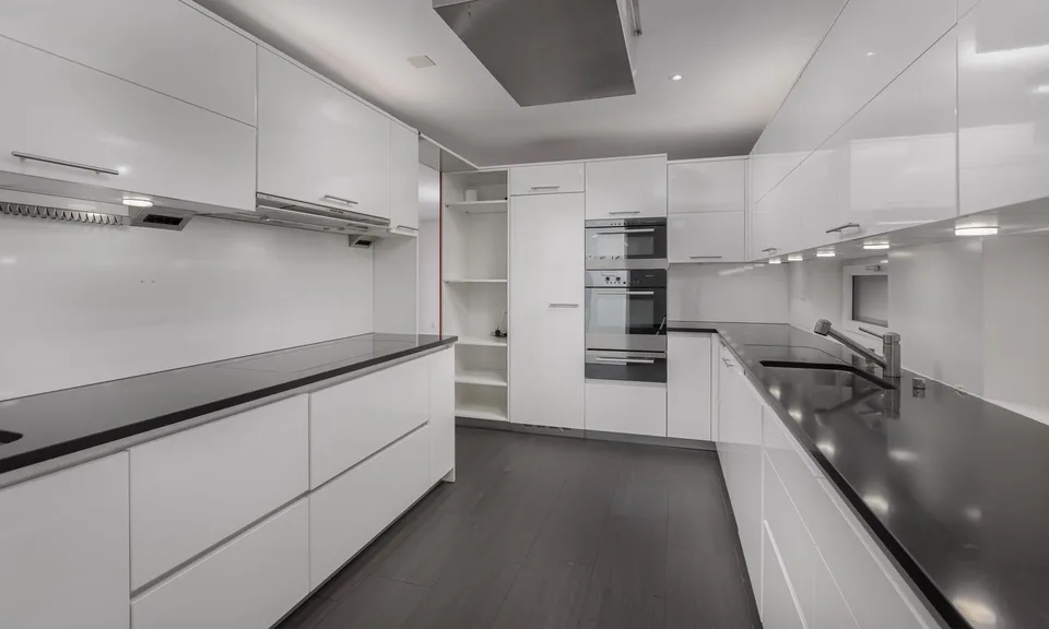 Großzügige und luxuriöse Villa 6.5 im Grünen in Ponte Capriasca
