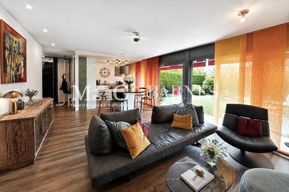 Grande villa unifamiliale de 5.5 pièces avec piscine à Stabio