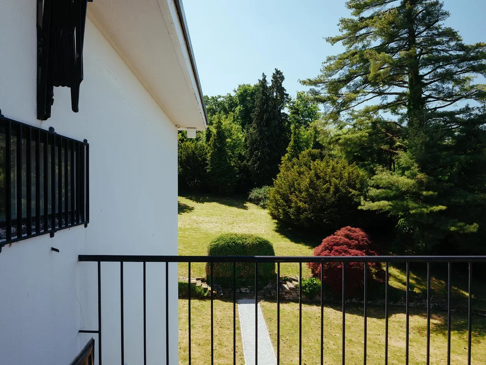 Traumhaftes Anwesen mit Seepanorama und absoluter Privatsphäre