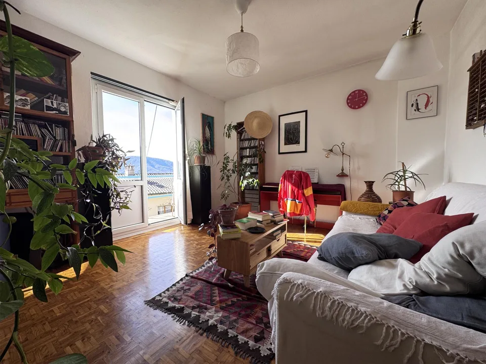CARATTERISTICA CASA 4.5 CON VISTA PANORAMICA A BEDIGLIORA