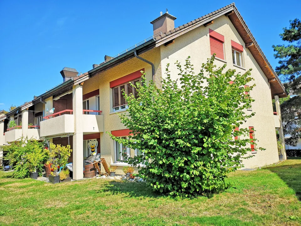 Lichtdurchflutete Dachwohnung mit zwei Terrassen! - Befristet bis 3...