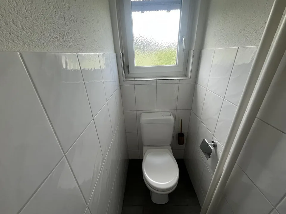 ATTRAKTIVE 5-ZIMMERWOHNUNG AN RUHIGER LAGE IN REINACH