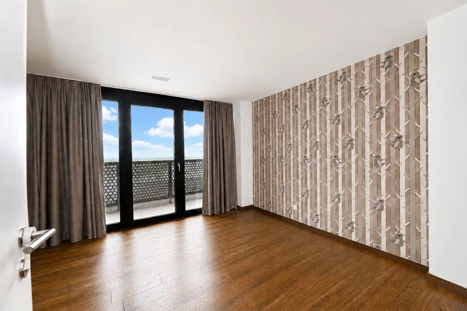 Exklusives Wohnen über den Dächern von Dübendorf – 5.5-Zimmer-Wohnung im 22. Obergeschoss (Nord) | Three Point – Foto 12 von 18