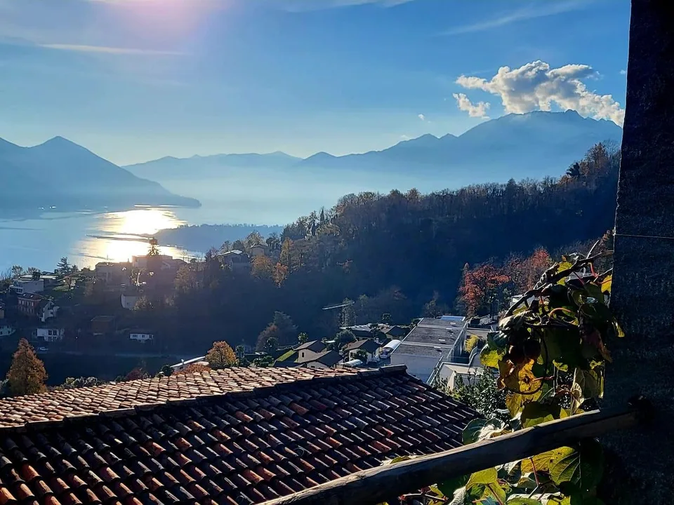 Schöne Villetta an reiner Südhanglage