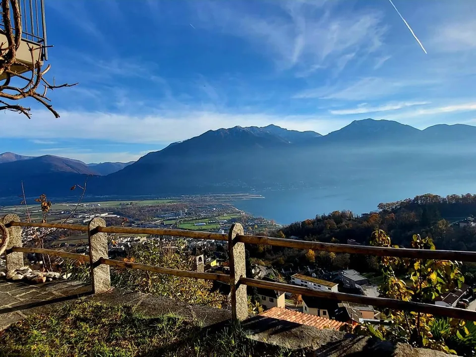Schöne Villetta an reiner Südhanglage