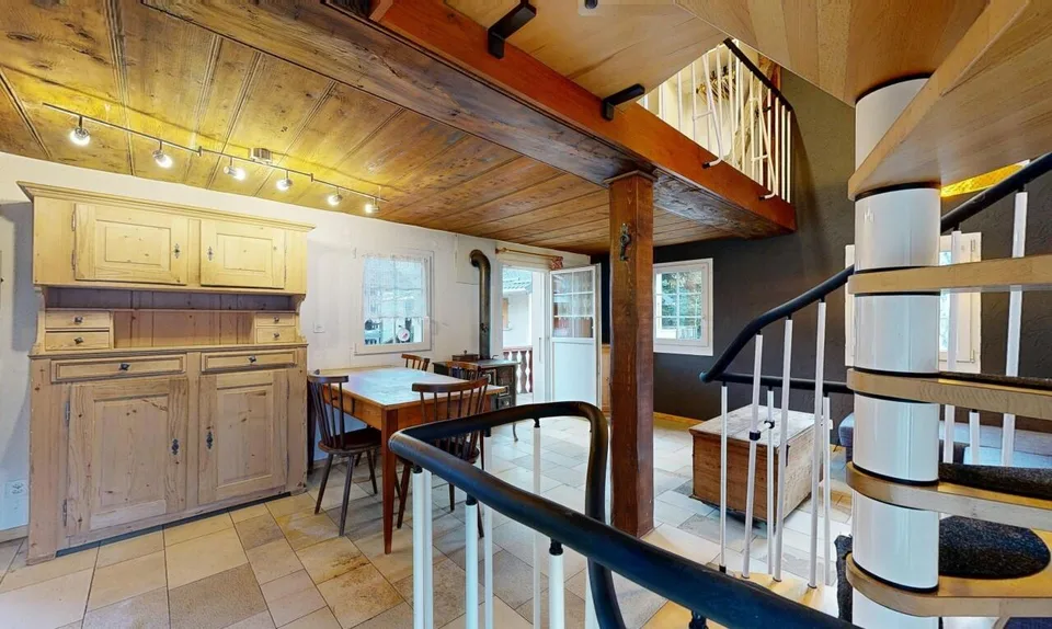 Exklusiv: Chalet auf drei Ebenen mit Garten – Foto 10 von 15
