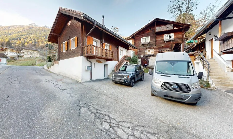 Esclusivo: Chalet su tre livelli con giardino