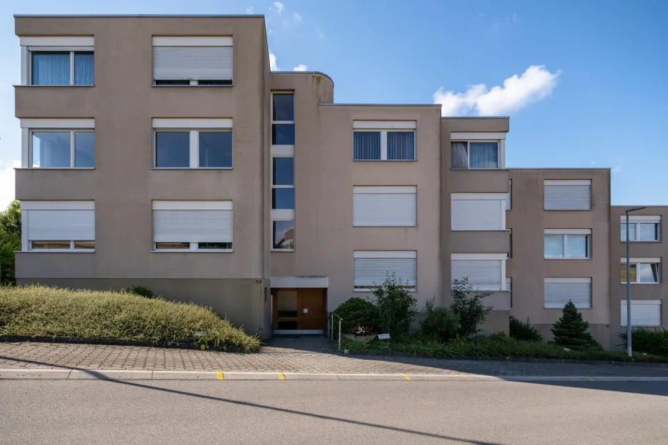 Appartamento di 4.5 locali in una casa multifamiliare affascinante