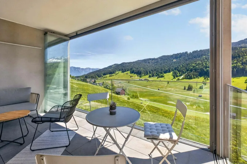 Wohnen mit Weitsicht - hochwertige 3.5-Zimmerwohnung (zweitwohnungs... – Foto 16 von 27