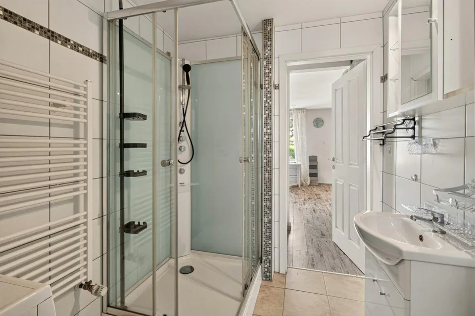 Attraente porzione di casa con due unità abitative e uso versatile – foto 19 di 25