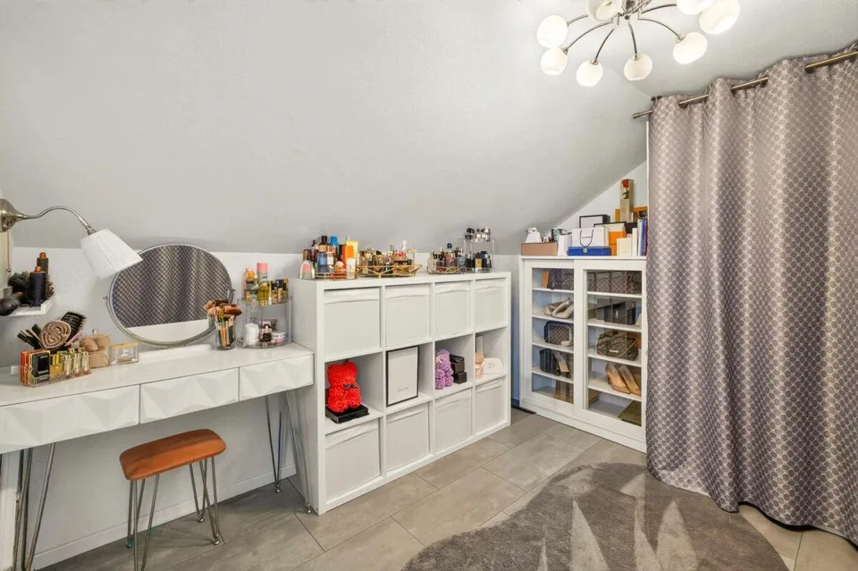 Attraente porzione di casa con due unità abitative e uso versatile – foto 14 di 25