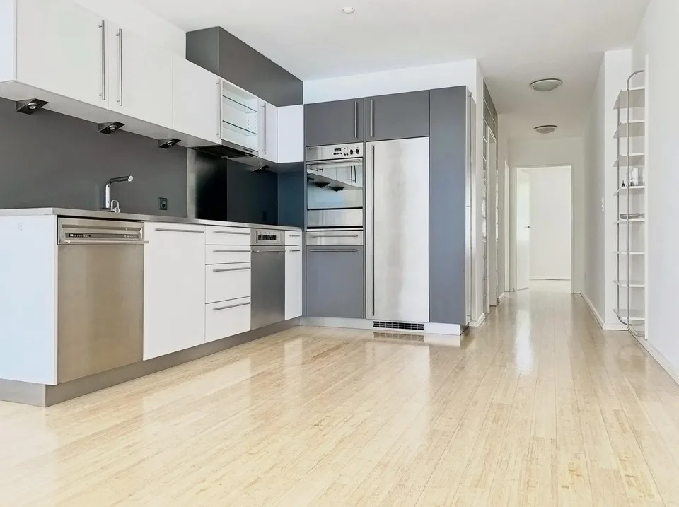 Helle  4.5-Zimmer-Wohnung mit Balkon und Cheminée in Basel-Gotthe