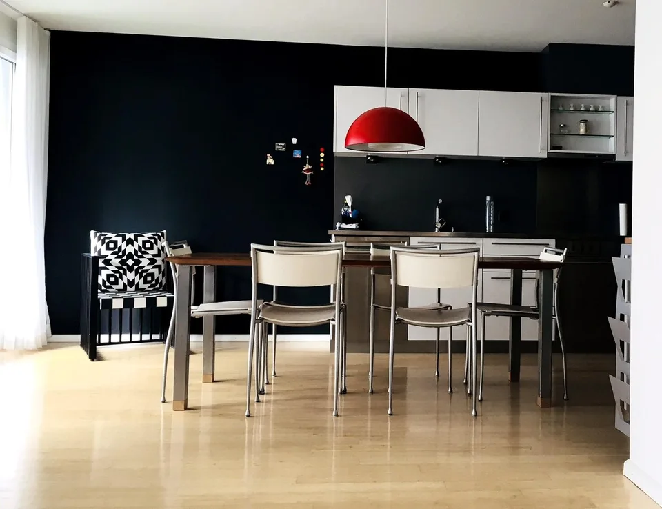 Helle  4.5-Zimmer-Wohnung mit Balkon und Cheminée in Basel-Gotthe