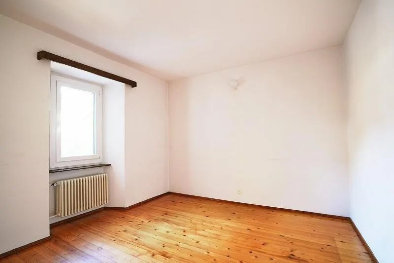 2-Familienhaus mit Rustico im Dorfkern / casa bifamiliare con rusti... – Foto 11 von 30