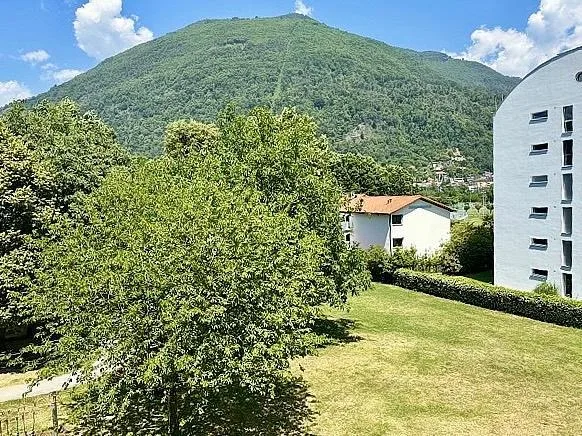 3 1/2-Zimmer-Wohnung im 3. OG mit Balkon und Aussicht / apparta... – Foto 13 von 16