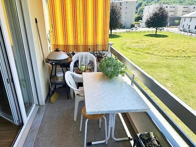 3 1/2-Zimmer-Wohnung im 3. OG mit Balkon und Aussicht / apparta... – Foto 11 von 16