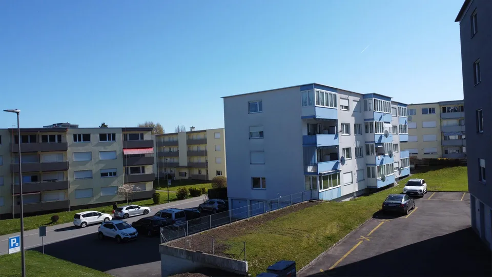 Wohn-Idylle - totalerneuerte Eigentumswohnung in ruhigem Wohnquartier