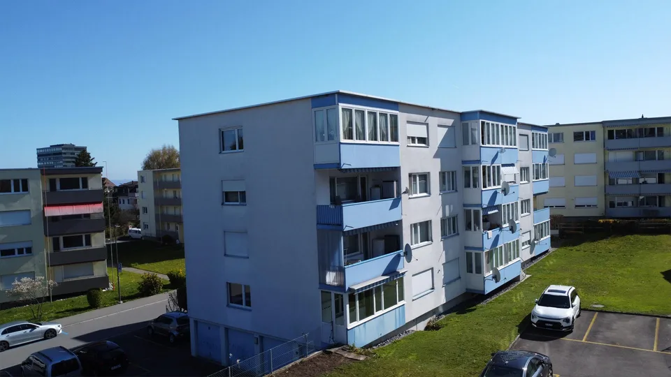Wohn-Idylle - totalerneuerte Eigentumswohnung in ruhigem Wohnquartier
