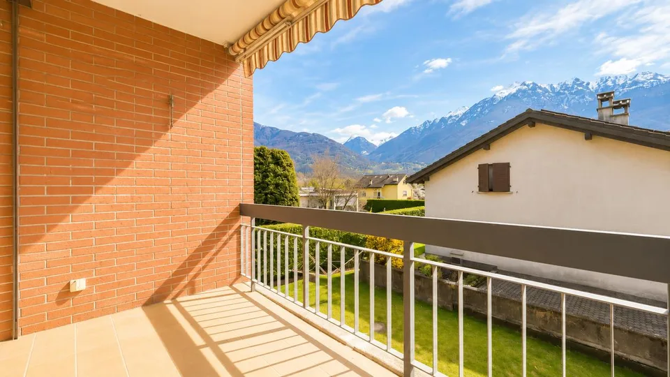 SEMENTINA - VENDESI AMPIO 4.5 LOC. IN POSIZIONE PRIVILEGIATA