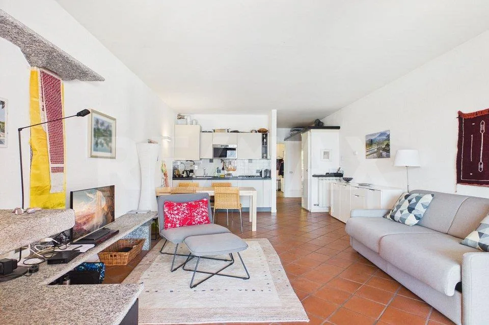 ITALIA - CUASSO AL LAGO - Appartamento con vista su Morcote e posto barca privato – Foto 6 von 13